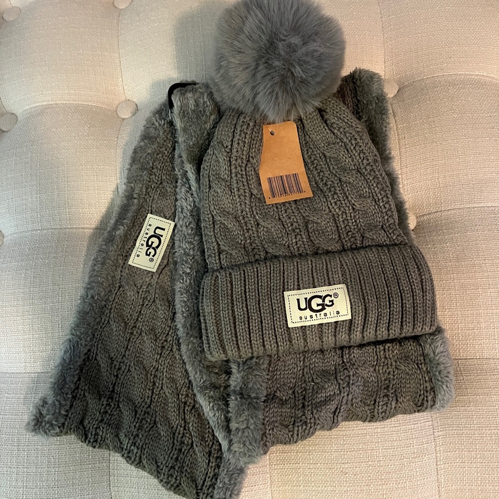 UGG Gray Knit Beanie and Scarf Set